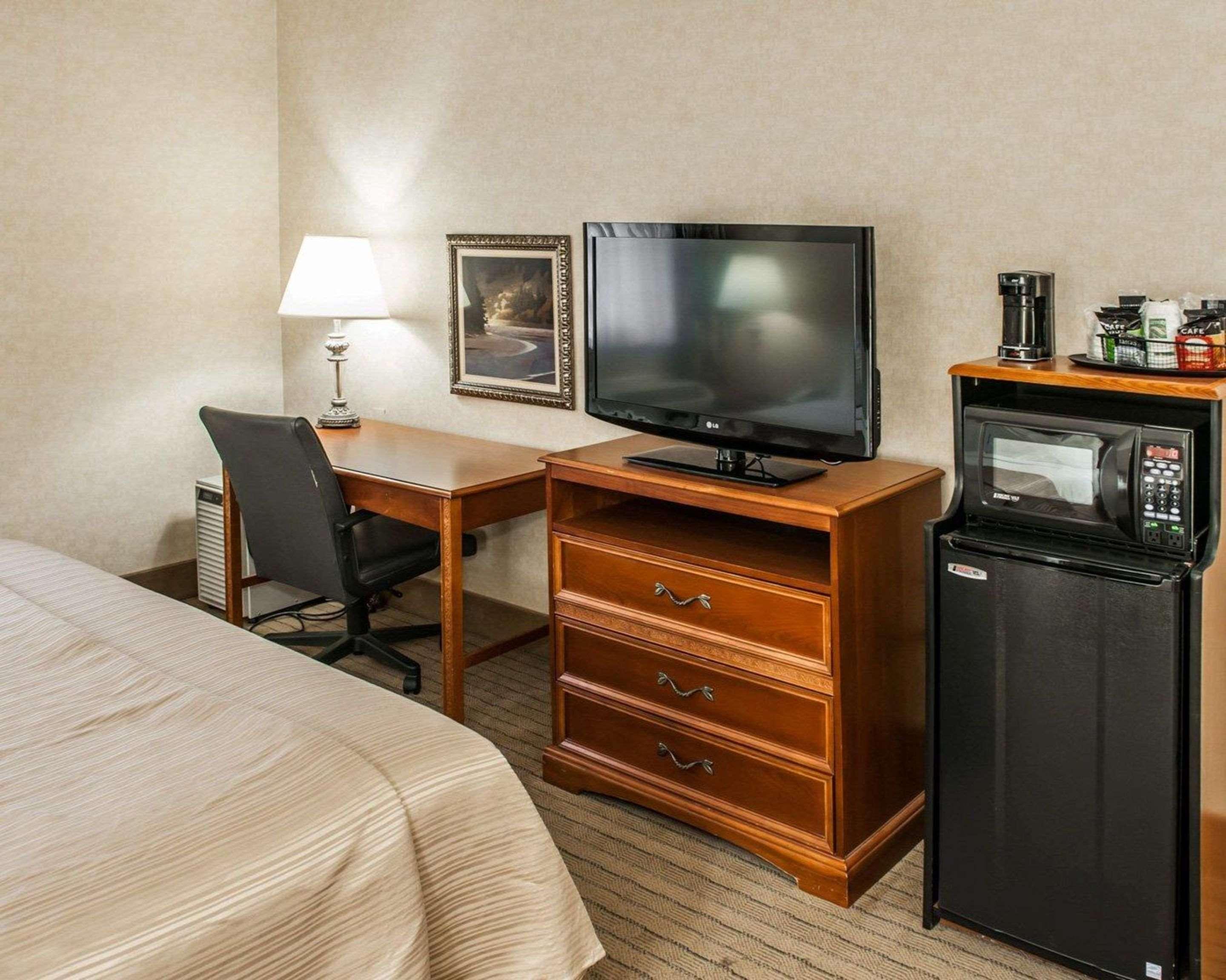 Quality Inn Castleton Exterior foto